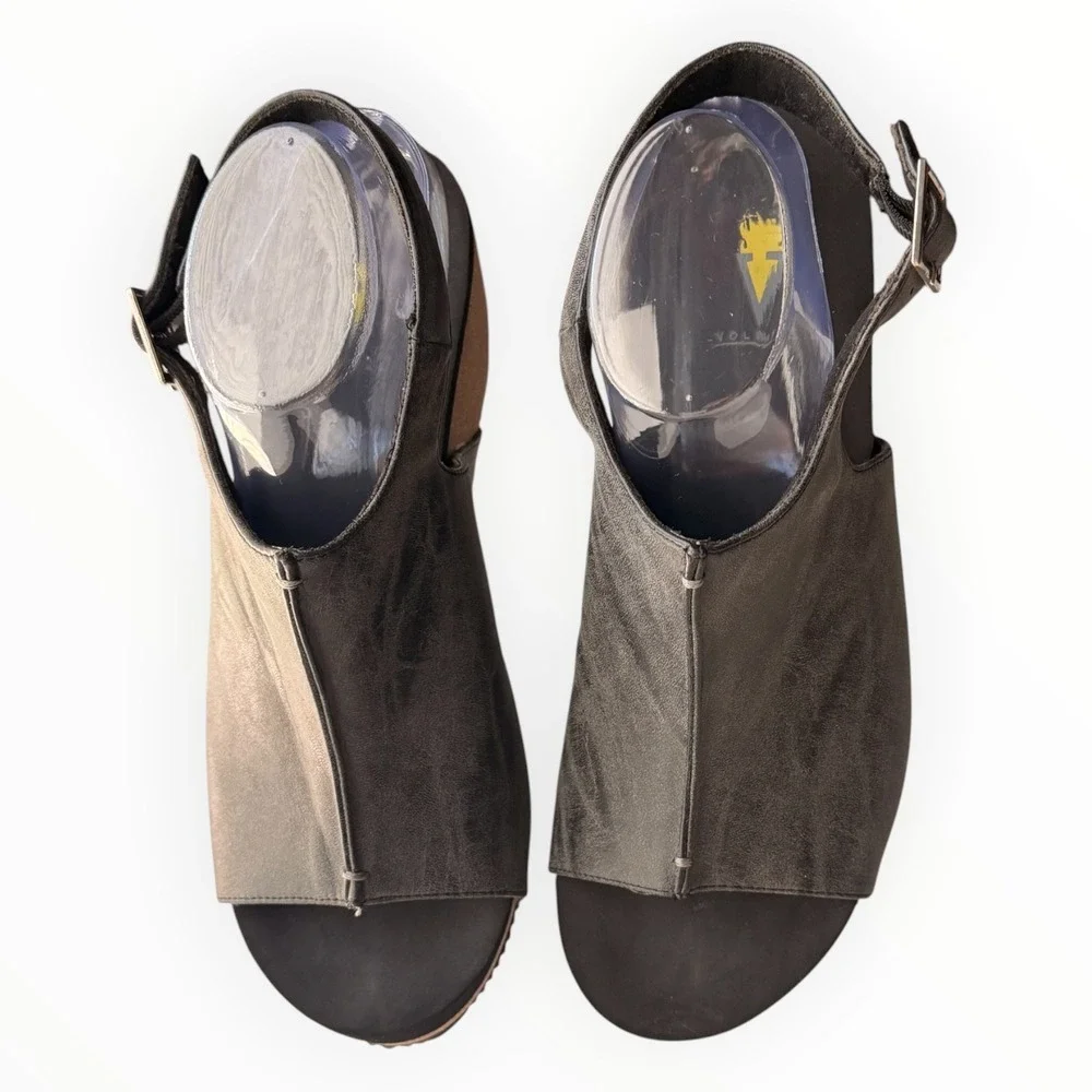 Volatile Division Cork Wedge Sandals Charcoal Slingback Studded Size 10